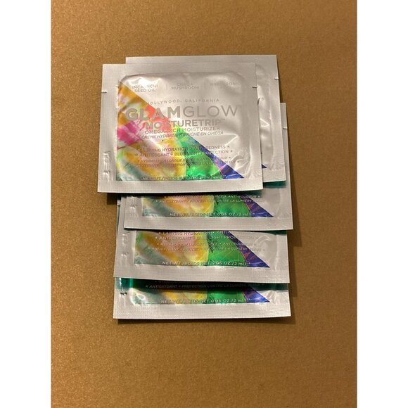 5 GlamGlow MOISTURETRIP™ Omega Rich Moisturizer - Travel Pack 0.06oz/2ml each - Picture 1 of 4